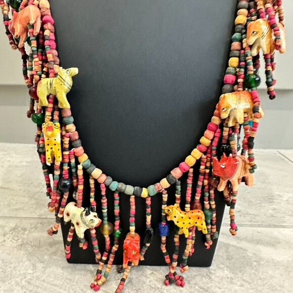 Vintage African Tribal Animal Painted Wood Bead Statement Necklace - Picture 2 of 5